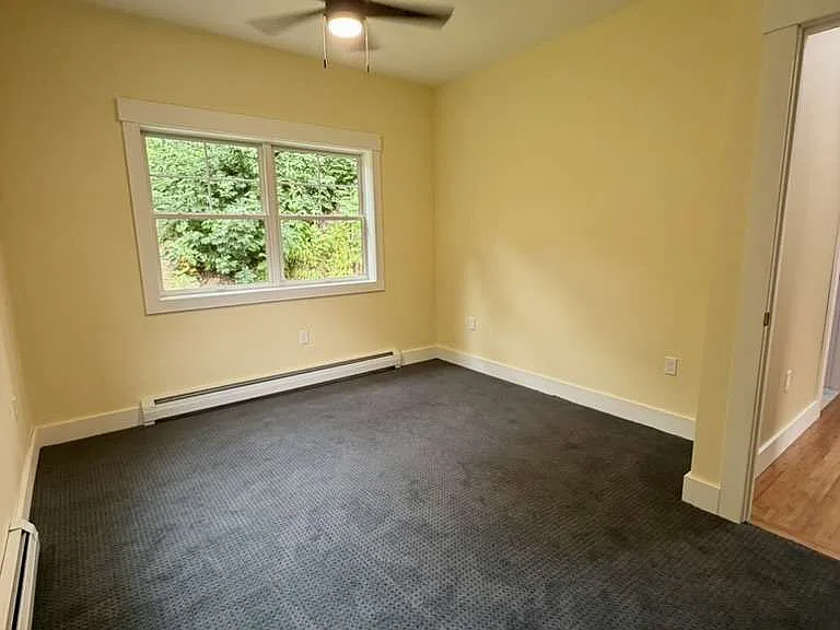 188 Wall St — Photo 12
