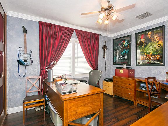 5th image of 9232 Sparklett St
