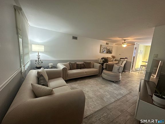4th image of 23 Seymour Road #3B