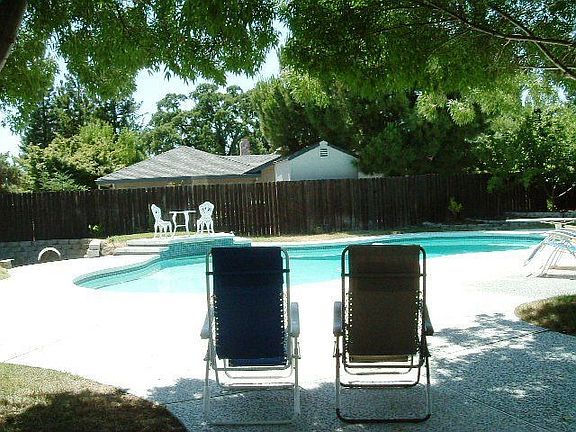 Large Yard with Pool, Patio and Firepit 