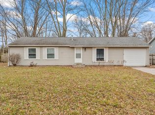 9684 N Bunker Hill Rd, Demotte, IN 46310