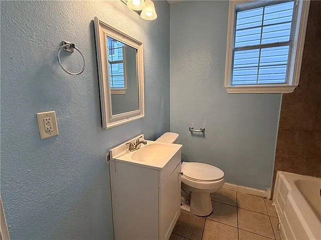2219 Almonaster Ave #A — Photo 7