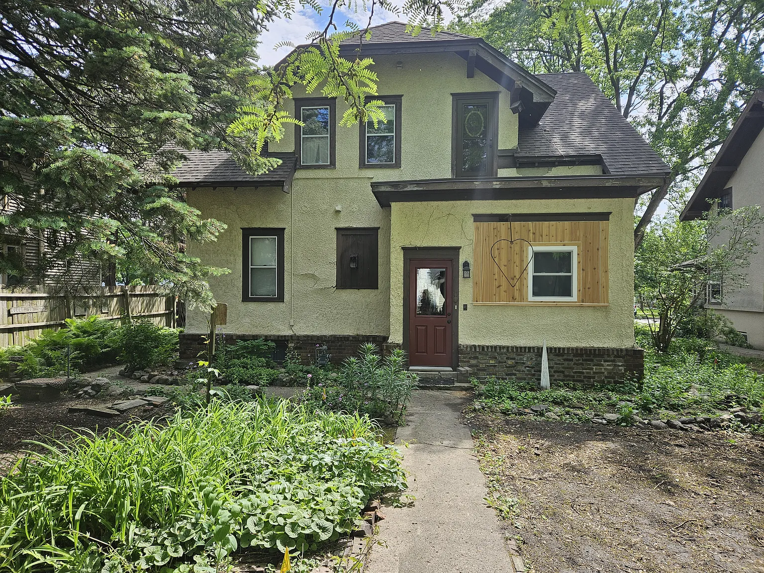 416 Hassan St SE — Photo 3