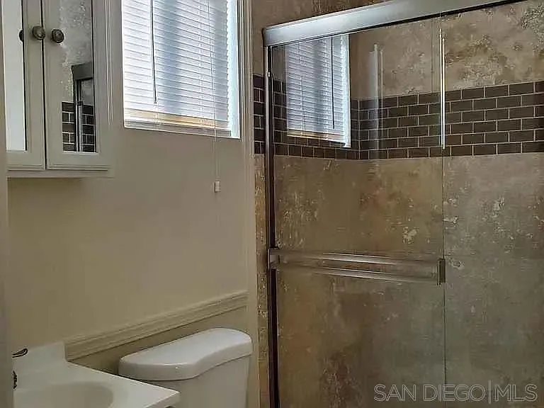 3133 Clay Ave #B — Photo 11