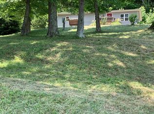 2001 Crocus Creek Rd, Burkesville, KY 42717