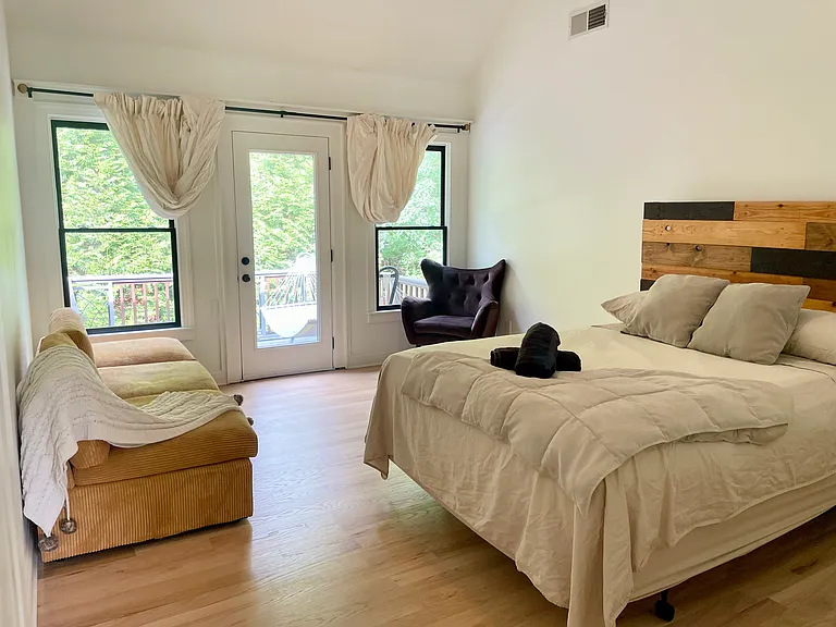 369 Hillside Dr — Photo 9