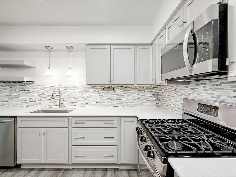 5900 Richard Carlton Blvd — Photo 25