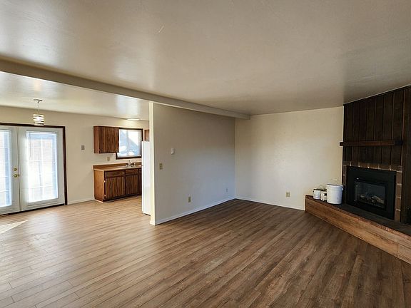5th image of 2101 S Garfield St APT 1