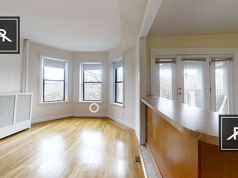 1133 Commonwealth Ave #5 — Photo 5