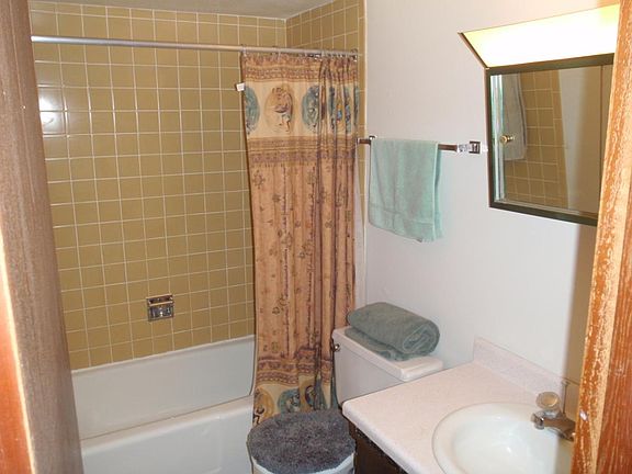 4th image of 2513 Wesleyan Ave APT 2