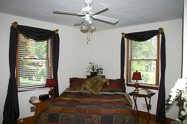 2nd image of 2423 Bugle Dr W