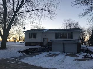 336 N Best St, Forest City, IA 50436