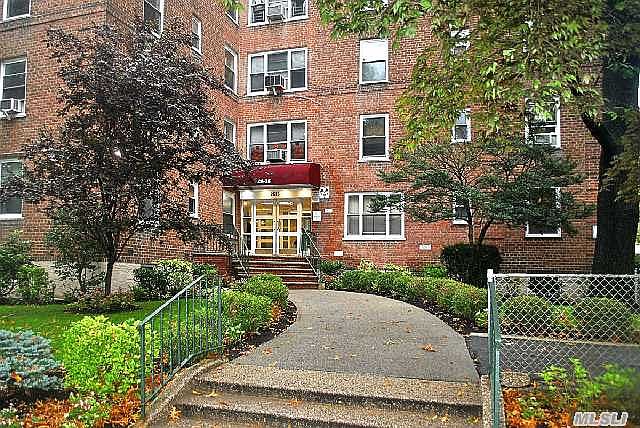 1st image of 2615 Parsons Blvd APT 6G