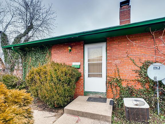 2nd image of 1666 Carstare Dr