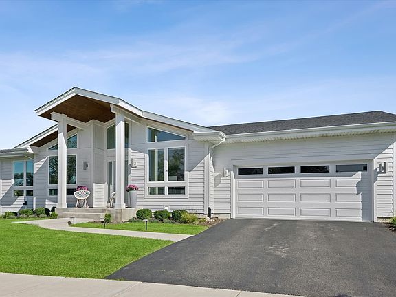 3rd image of 498 Cora Ln