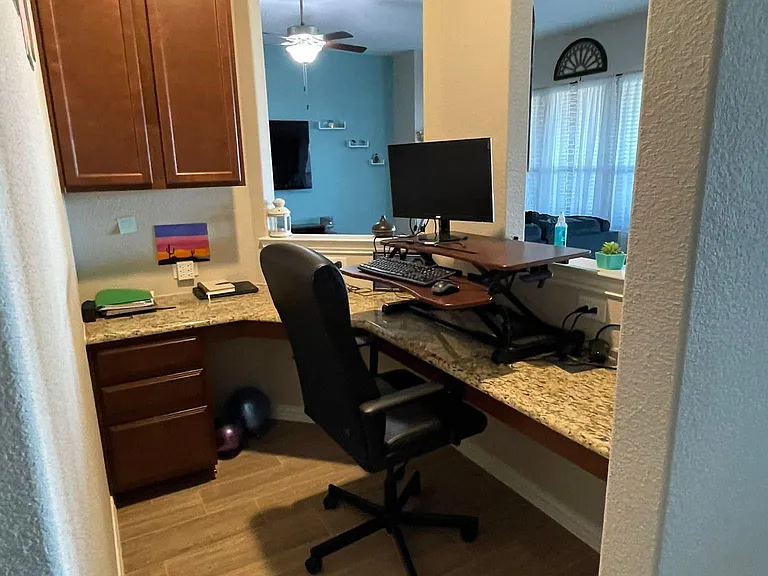 Study / Workstation