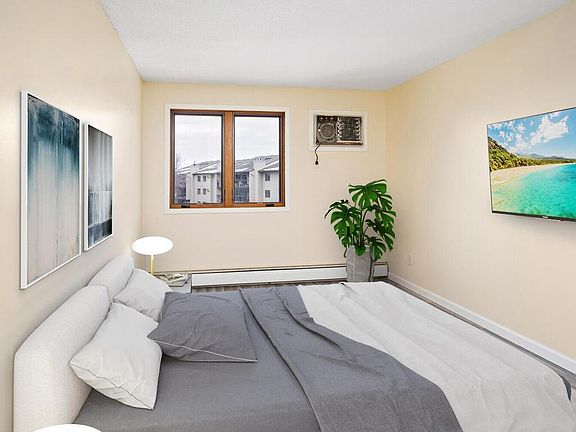5th image of 4300 Trenton Ln N APT 303