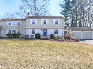 7 Englewood Rd, Longmeadow, MA 01106