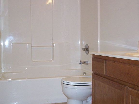 5th image of 2404-3288 W Deerfield St #3224