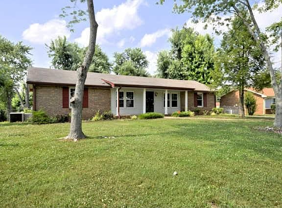 3rd image of 1542 Armistead Dr