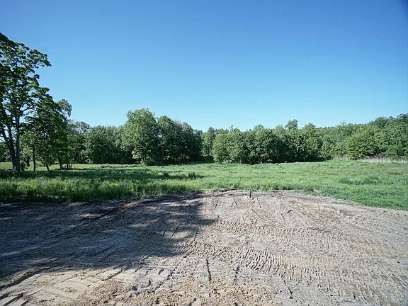 5th image of 76 Island Pond Road