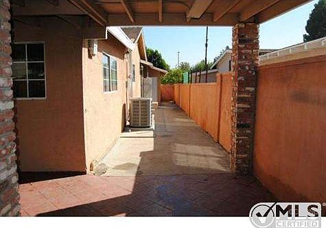 5th image of 9727 Saloma Ave