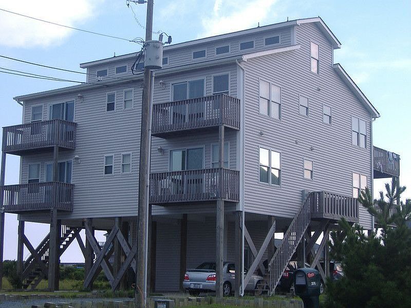 2nd image of 2080 New River Inlet Rd