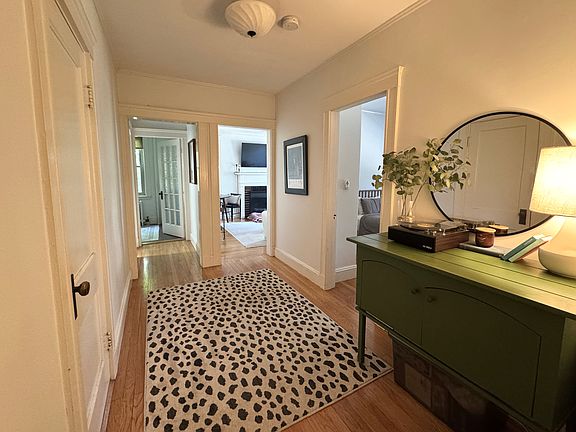 4th image of 52 Garden St APT 21