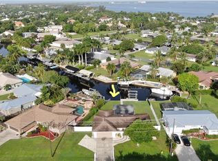 12832 Iona Rd, Fort Myers, FL 33908