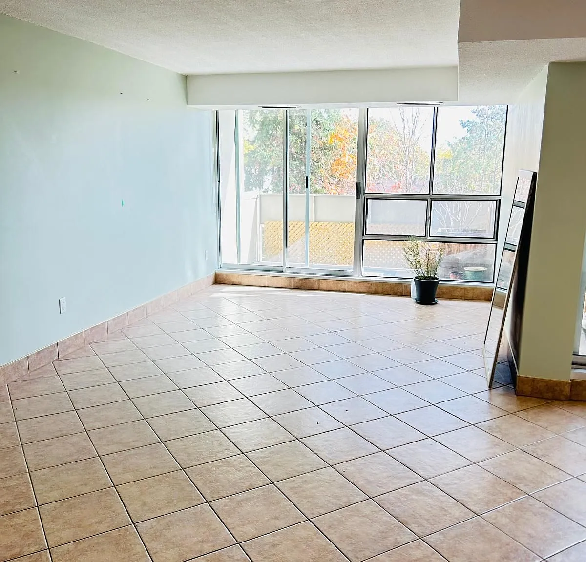 3 bed, $3,100 — Photo 4