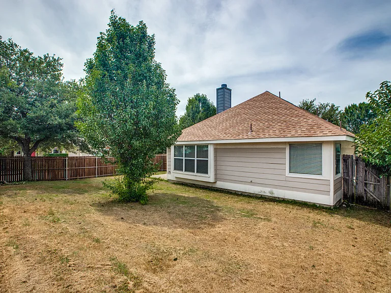 9900 Northgate Dr — Photo 24