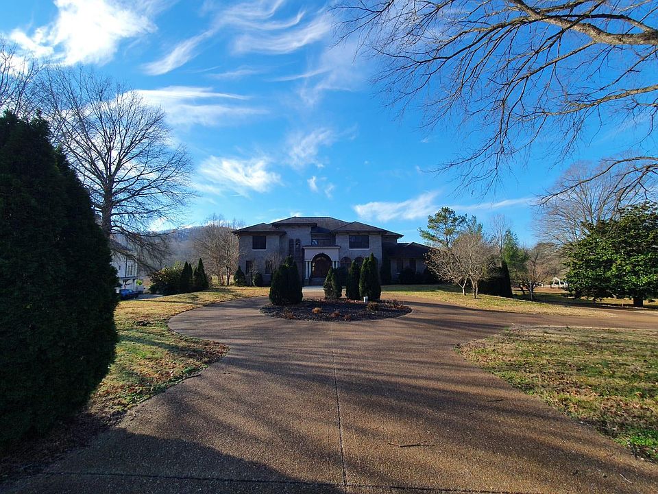 2nd image of 6446 Edinburgh Dr
