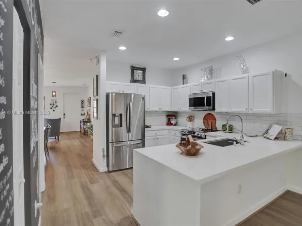 22751 SW 88th Pl, Cutler Bay, FL 33190