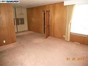 3rd image of 1204 W 9th St