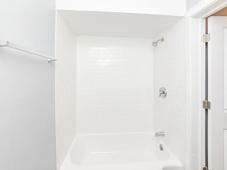 9450 Washington Rd #2B — Photo 4