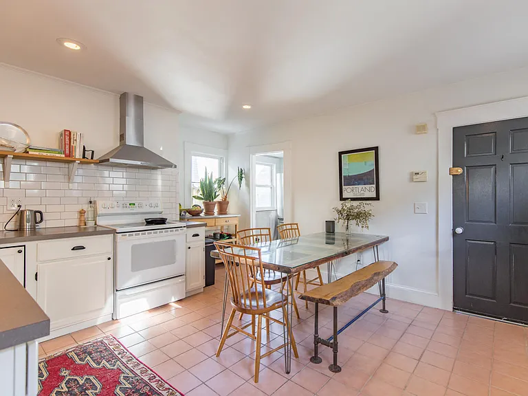 21 Hanover St #1 — Photo 17