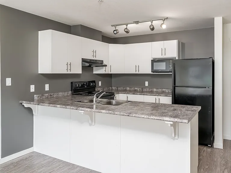 2703 James Mowatt Trl SW — Photo 9