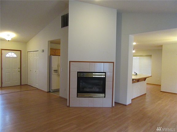 4th image of 8326 156th St NW