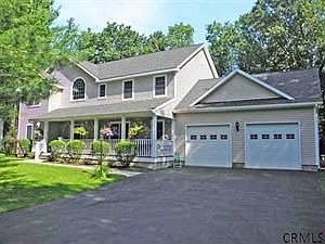 1st image of 17 Bradford Dr