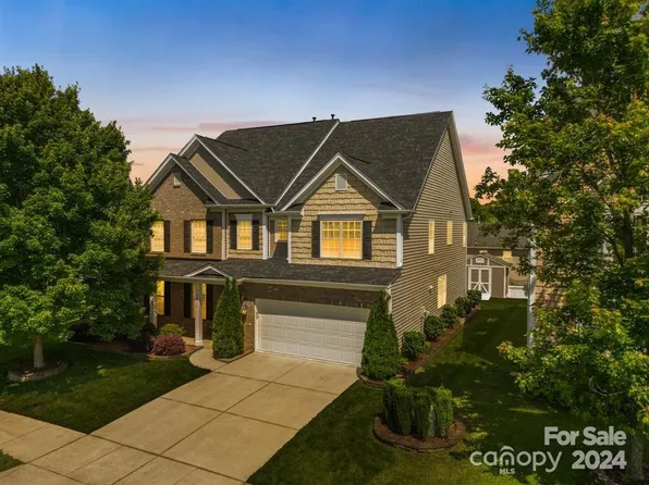 10913 Trout Creek Pl, Davidson, NC 28036