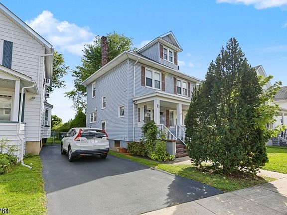 3rd image of 11 Elmer St