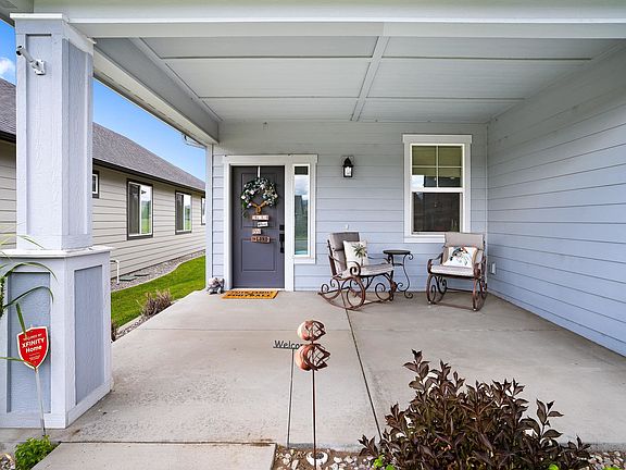 3rd image of 22512 E Penrose Ln