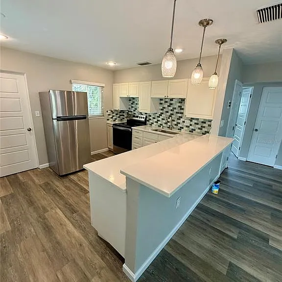 2716 Blossom Dr — Photo 4