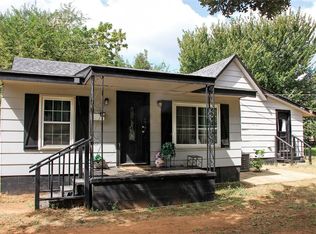 1014 W Logan Ave, Guthrie, OK 73044