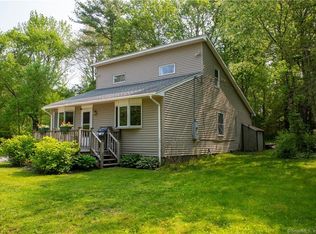 5 Forge Hill Rd, Voluntown, CT 06384