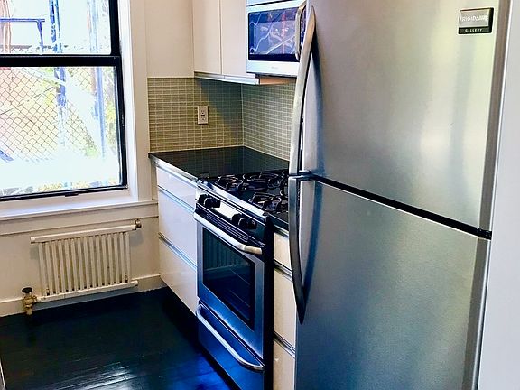 4th image of 334 Dean St APT 3A
