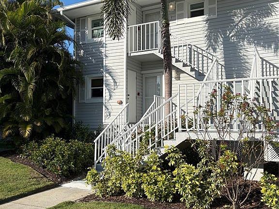 2nd image of 5850 Gasparilla Rd #M7