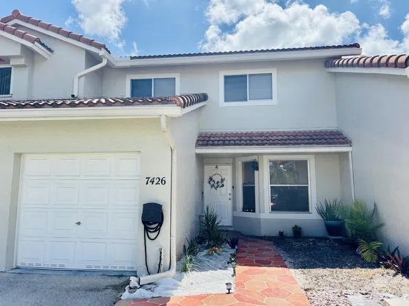 7426 Pinewalk Drive #7426, Margate, FL 33063