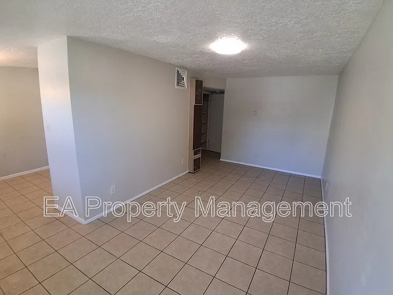433 Louisiana Blvd SE #1 — Photo 7