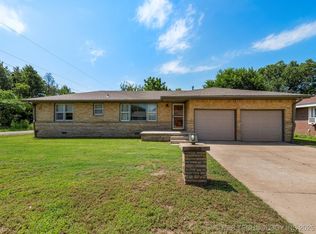 4119 Lester Ave, Bartlesville, OK 74006